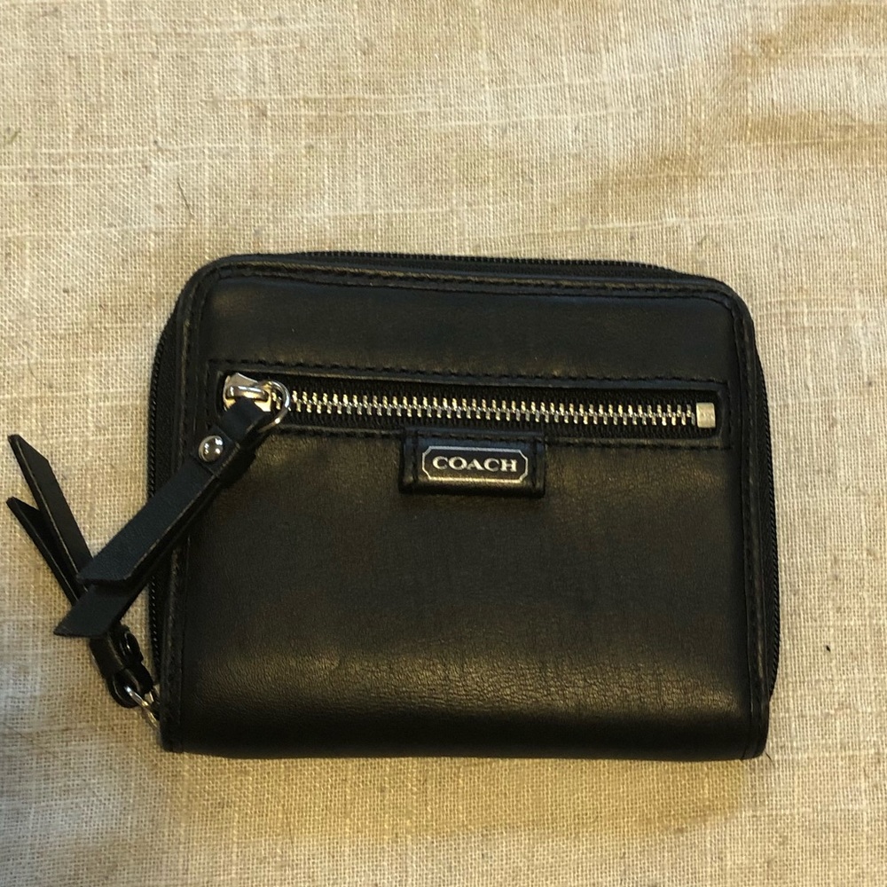 Coach black leather wallet... excellent condition
